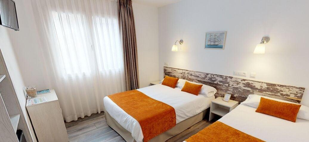 Hotel Bella Dolores Lloret de Mar Exterior photo