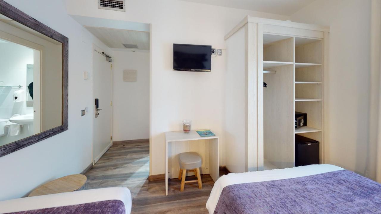 Hotel Bella Dolores Lloret de Mar Exterior photo